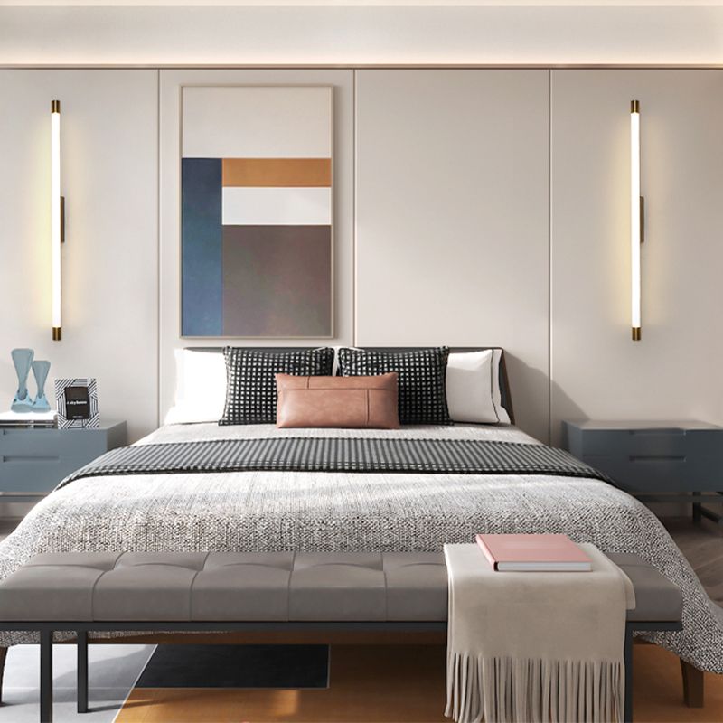 Metal Linear Shape Wall Lighting Modern Style 1 Light Wall Mounted Light Fixture in Gold