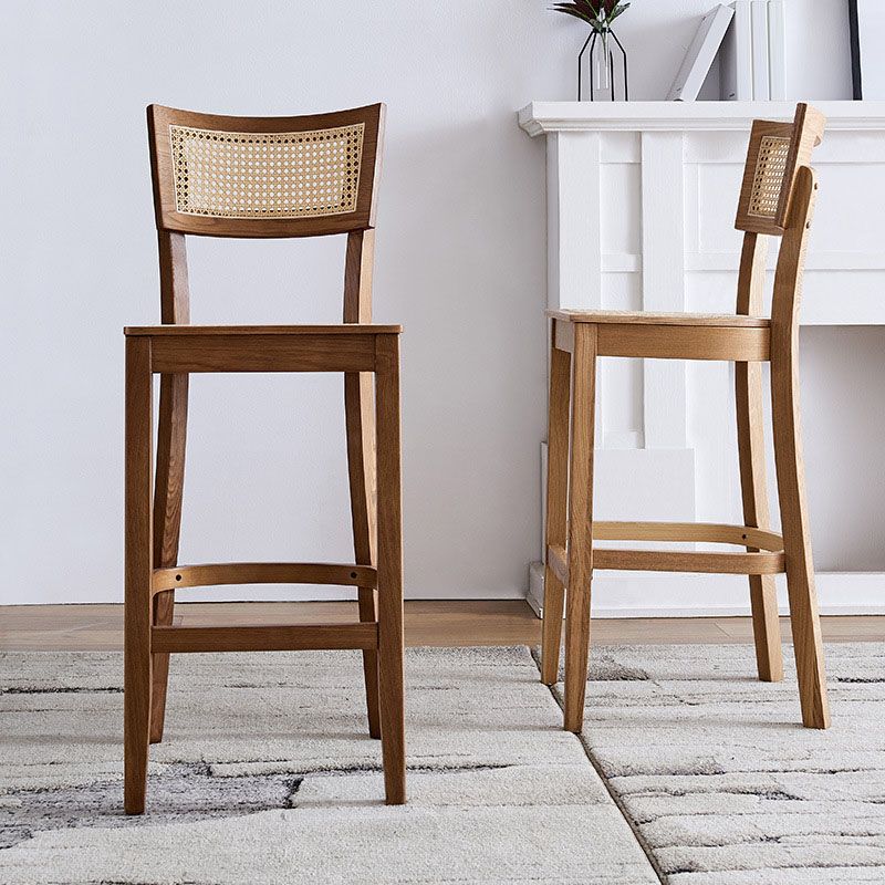 Modern Rattan Armed Stool Low Back Wood Stool with Swivel for Restaurant