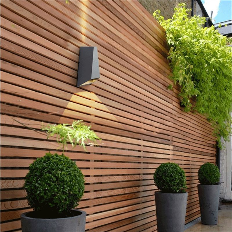 Modern Minimalist Style Geometric Up and Down LED Wall Sconce Metal Sconces