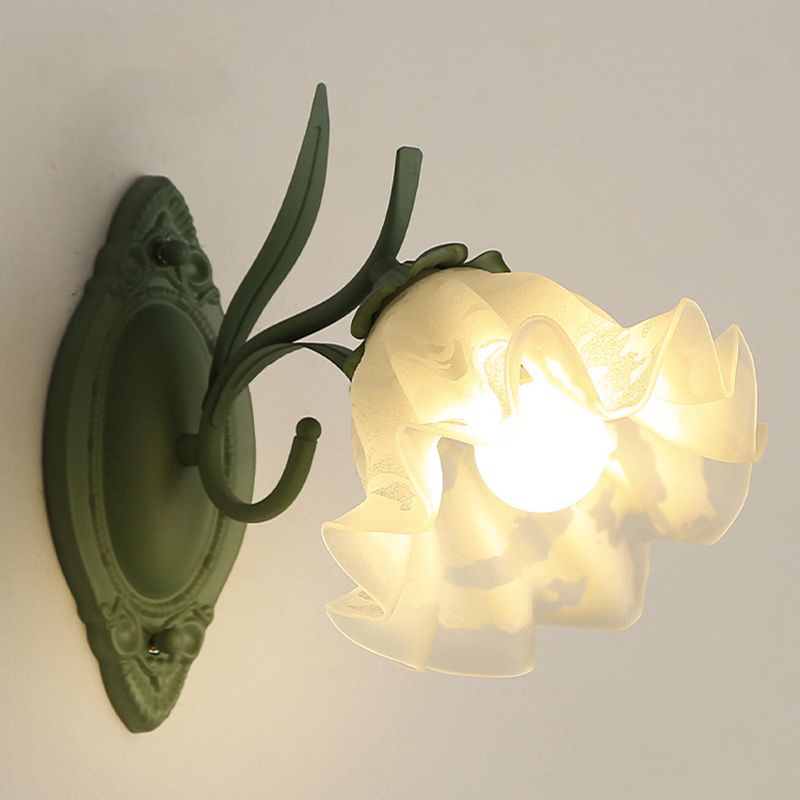 Flower Shape Glass Wall Lighting Modern Style 1 Light Wall Mounted Light in Green