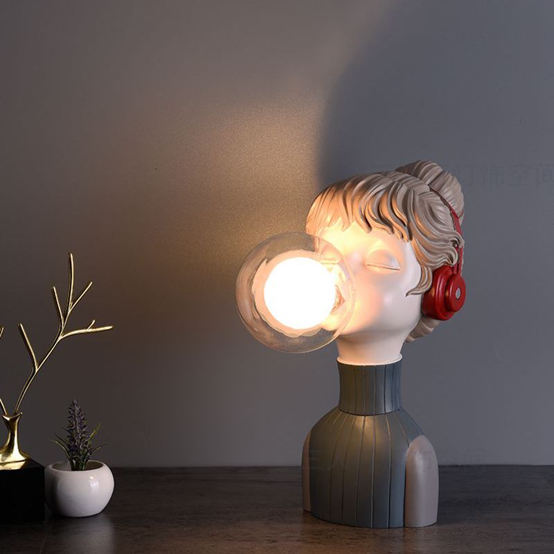 Resin Headphone Girl Tablette de chevet clair