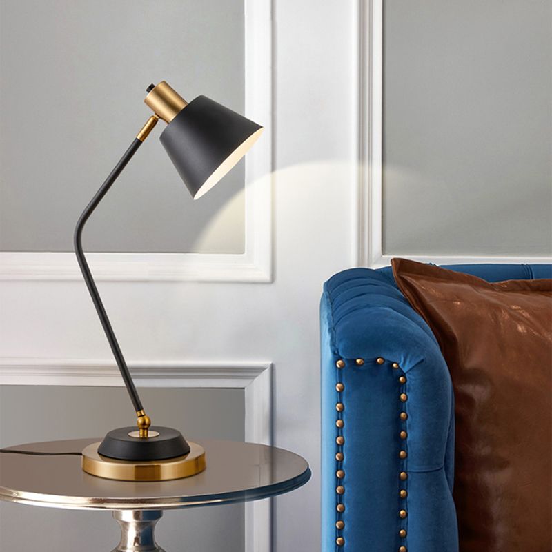 Bend Arm Table Lamp Nordic Metal 1-Bulb Study Room Desk Light with Swivel Shade