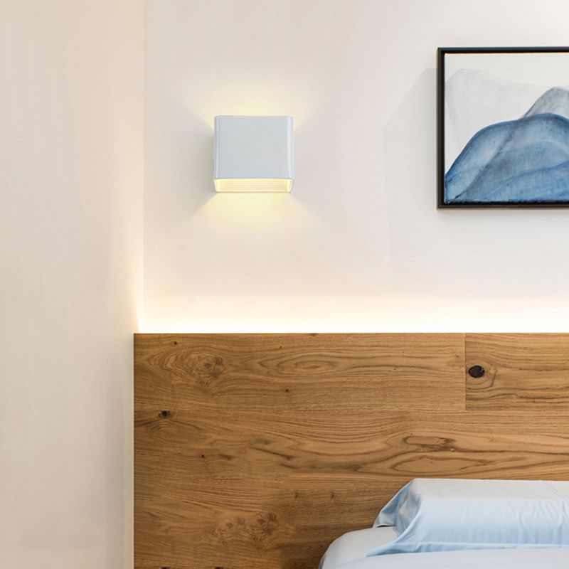 Rectangle Shape Metal Wall Light Modern Style 1 Light Wall Mounted Light Fixture