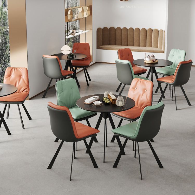 Zweifarbiger Esstisch aus gesintertem Stein, moderner Tisch mit 4 Beinen für das Esszimmer