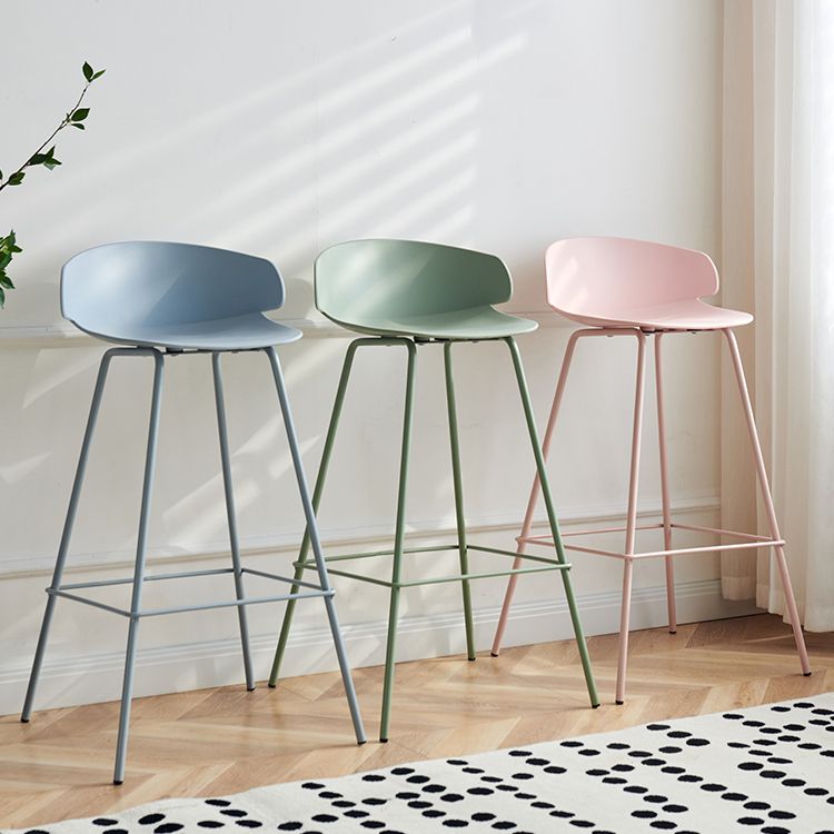 Scandinavian Plastic Counter Stool Armless Bar Stool for Living Room