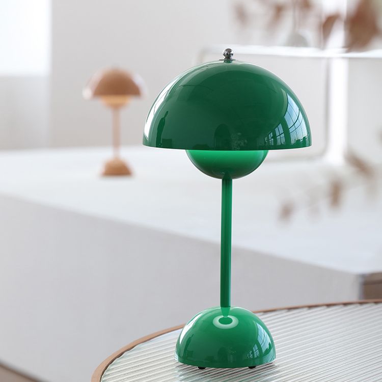 Halbkreis-Schlafzimmertischlampe Harz Minimalistische Nachttischlampe