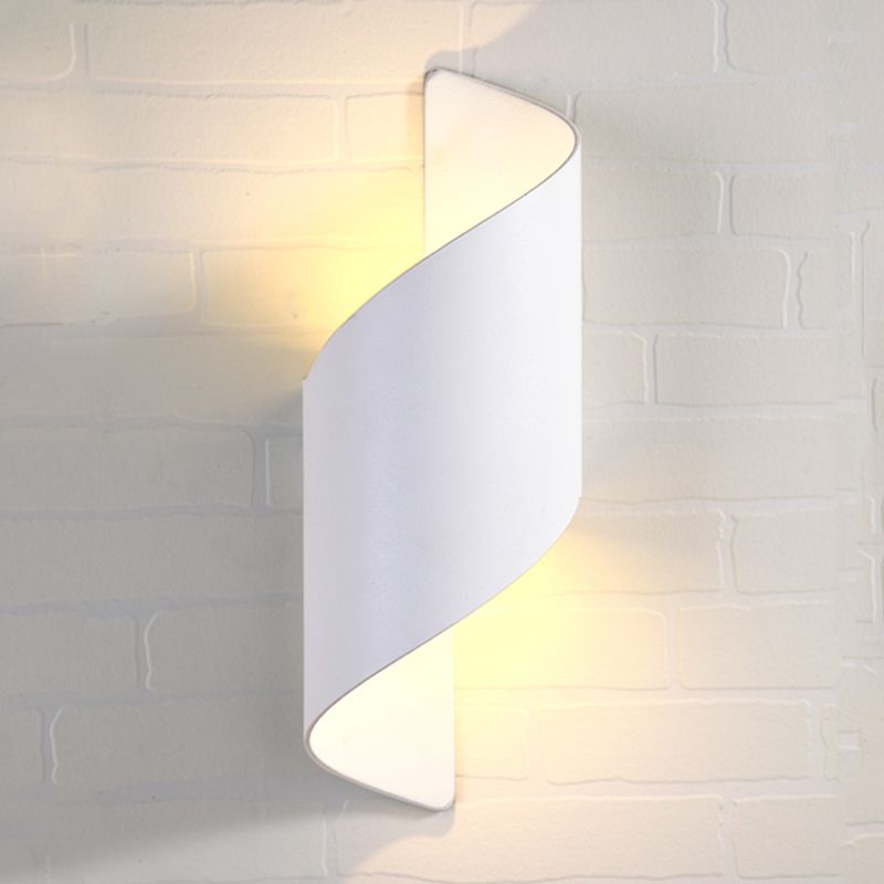 Unique Shade Metal Wall Sconce Modern Style 1-Light Wall Lighting Fixtures