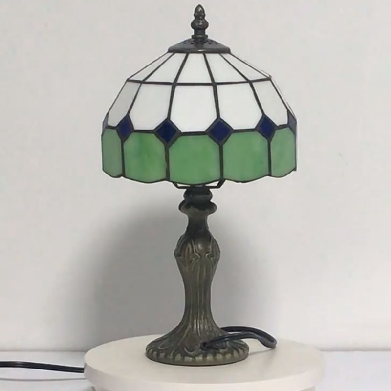 Umbrella Shaped Stained Glass Nightstand Lamp Vintage 1-Bulb Table Light for Living Room