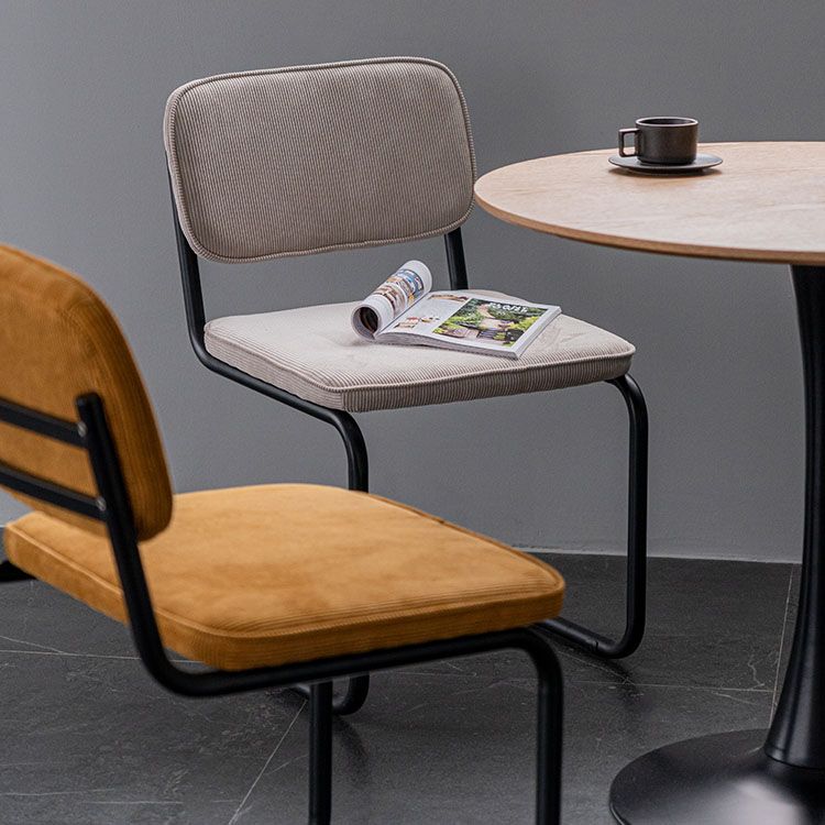 Sillas de comedor estilo moderno Sillas sin brazos con respaldo abierto y patas de metal