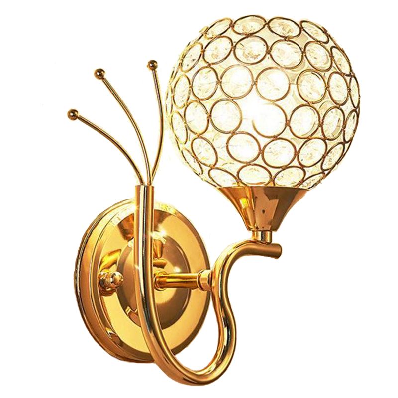 Lampada da parete in metallo in oro lampada da parete in cristallo postmoderno per camera da letto