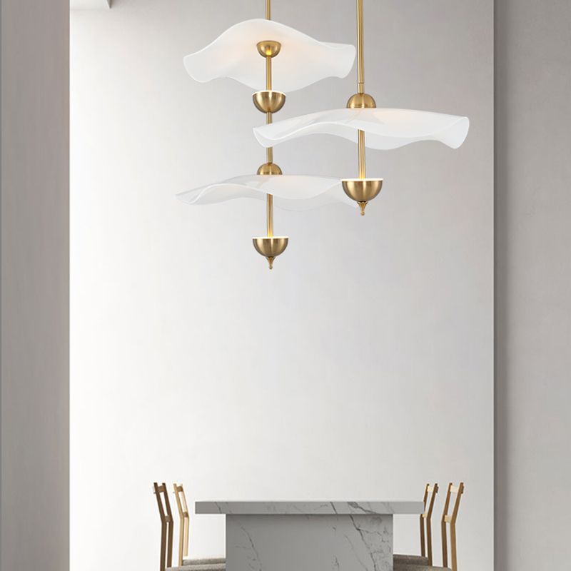 Lampada appesa a LED in bronzo acrilico nella moderna luce a sospensione in metallo elettroplato in stile creativo