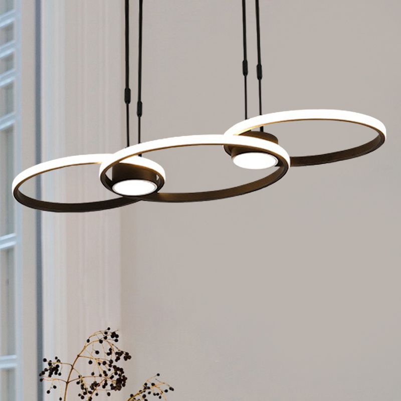 Finitura nera/oro lampadario a bordo a 4/anelli a 4/anelli moderno moderno lampada a soffitto a mano metallica a LED