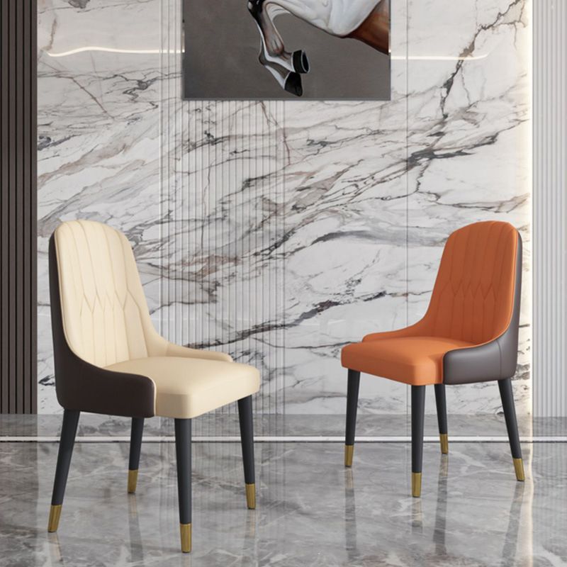 Chaises de salle à manger en cuir de style scandinave