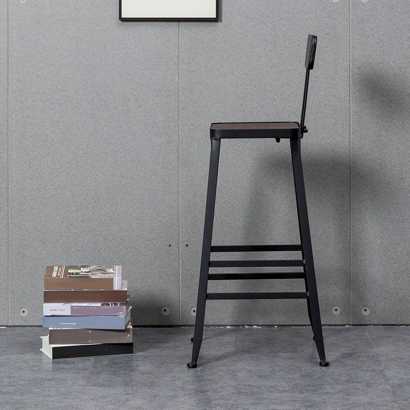 Industrial Style Wood Top Barstool Indoor Black 4 Legs Bar Stool for Coffee Shop