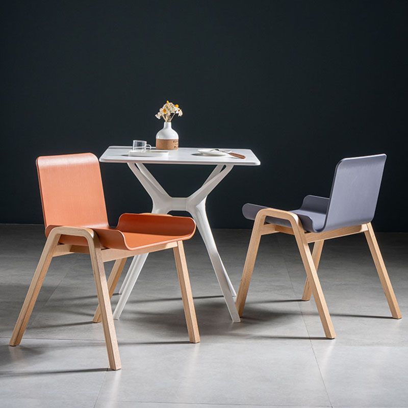 Eigentijdse stijl eetstoelen armloze stoelen voor keuken met houten benen