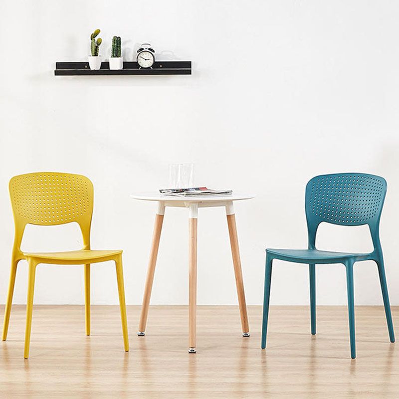 Sillas traseras abiertas contemporáneas que cenan la silla lateral plástica apilable sin brazos