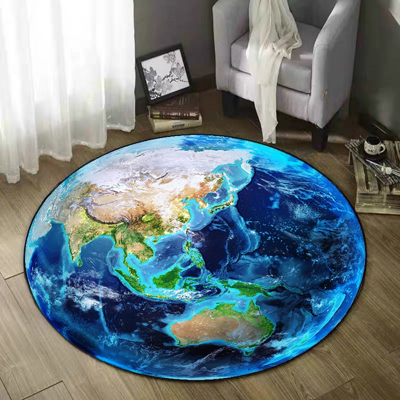 Round Blue Tone Earth Print Rug Polyester Carpet Creative Stain Resistant Indoor Rug for Living Room