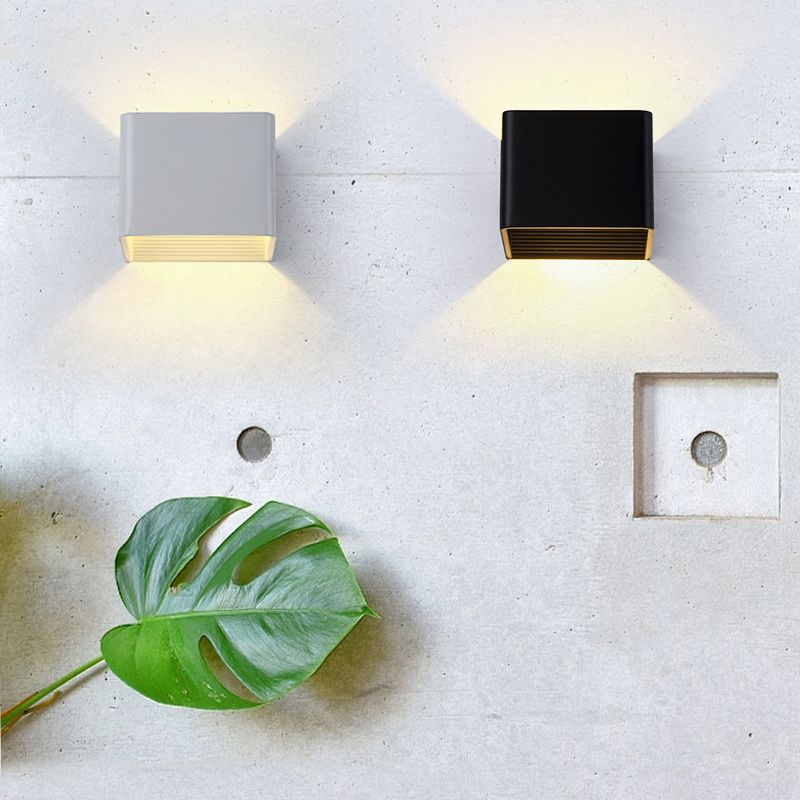 Rectangle Shape Metal Wall Light Modern Style 1 Light Wall Mounted Light Fixture