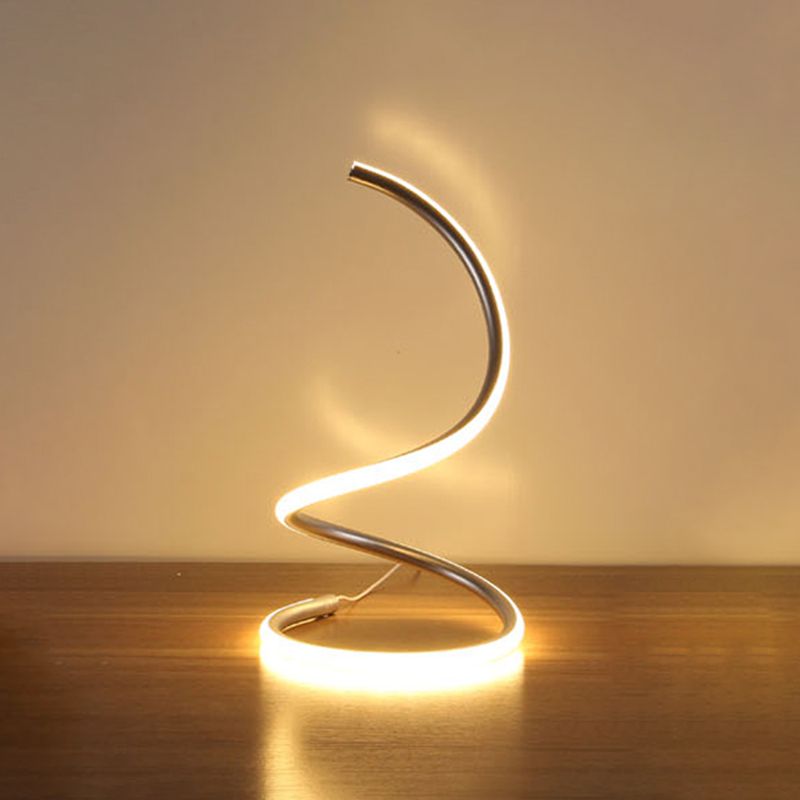 1 lampada da comodino lineare leggero lampade da comodino in metallo contemporaneo per camera da letto