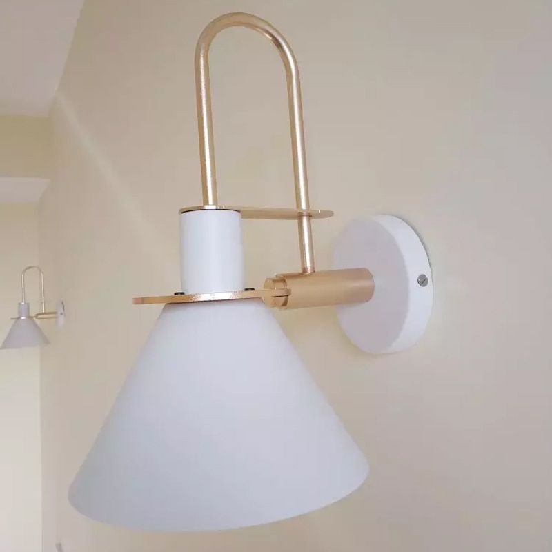 Contemporary Simplicity Conical Wall Mounted Lights Metallic Wall Mounted Lamp for Bedside