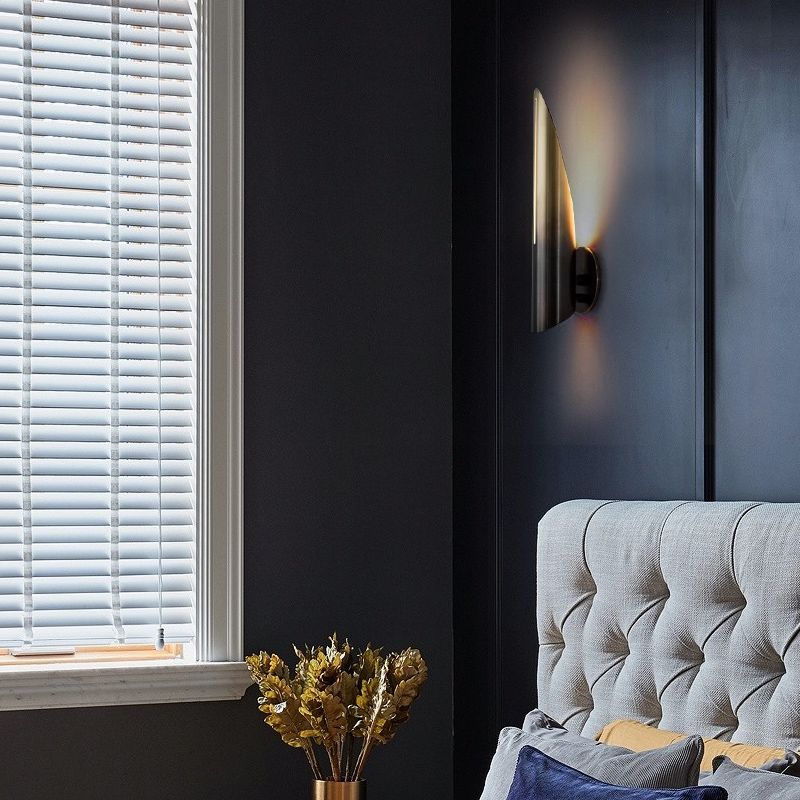 Bias Cut Metal Sconce Fixture Postmodern Single-Bulb Wall Light Fixture for Living Room