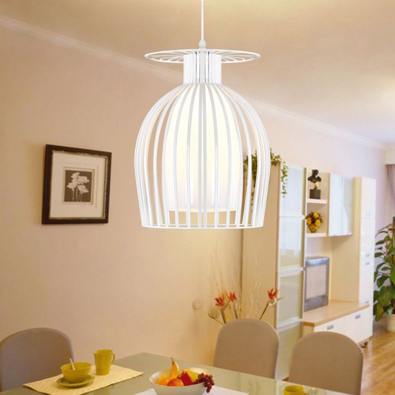 Cage en fer Cage vers le bas Éclairage moderne 1 pendentif suspendu léger en blanc avec une nuance en verre d'opale pour le restaurant