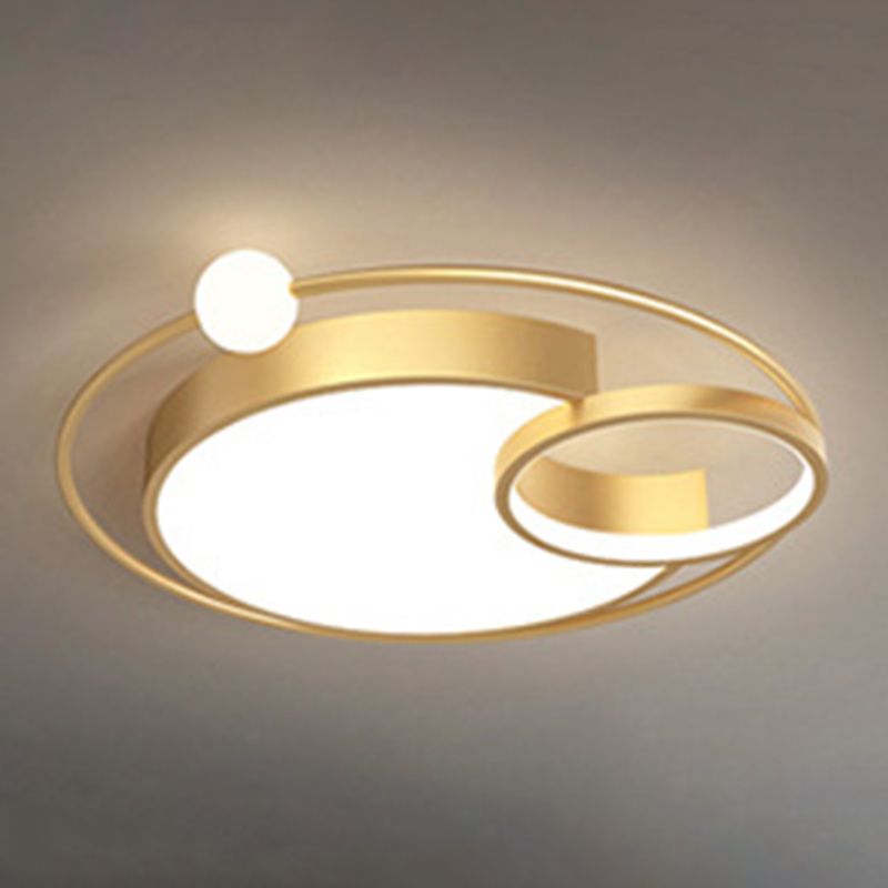 3-Lights Circles Flush Ceiling Light Fixture Modern Style Metal Led Flush Mount in Glod