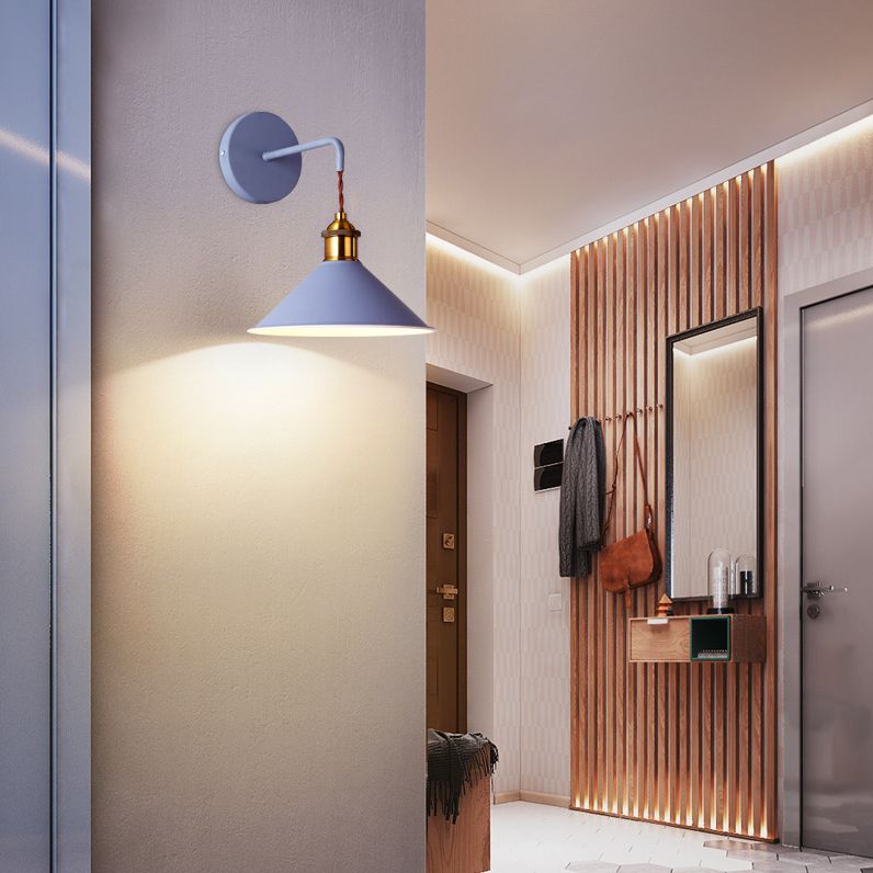 Lumières murales de style moderne Éclairage mural macaron métallique pour chambre