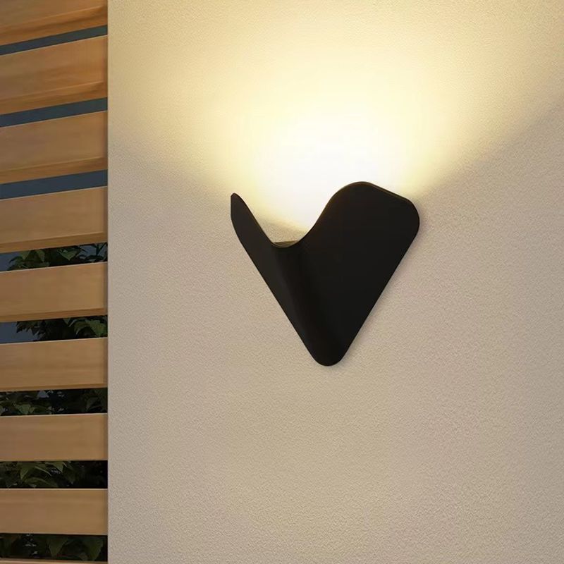 Modern Style Triangle Shape Wall Sconce Metal 1 Light Sconces for Outdoor