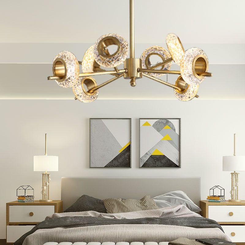 Geometrischer goldener Kronleuchter postmoderner Messing Kronleuchter Anhänger mit Kristall für Schlafzimmer