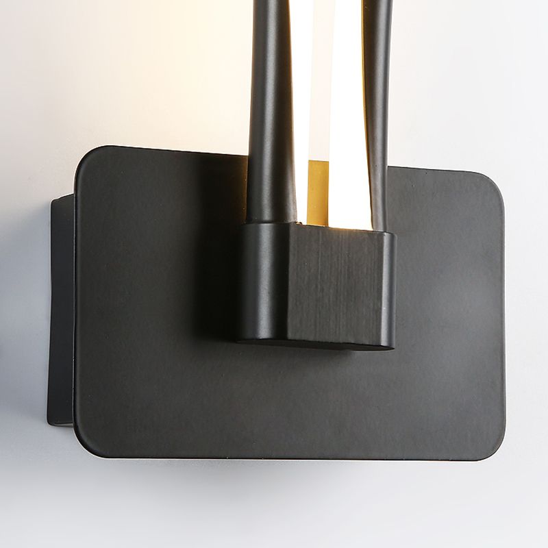 Contemporary Style Metal Wall Light Linear LED Wall Sconce for Living Room