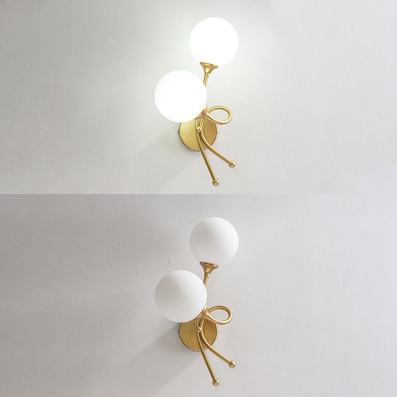 Zeitgenössische Glaswandleuchten mit zwei Kopfmetallwandleuchte für Wohnzimmer