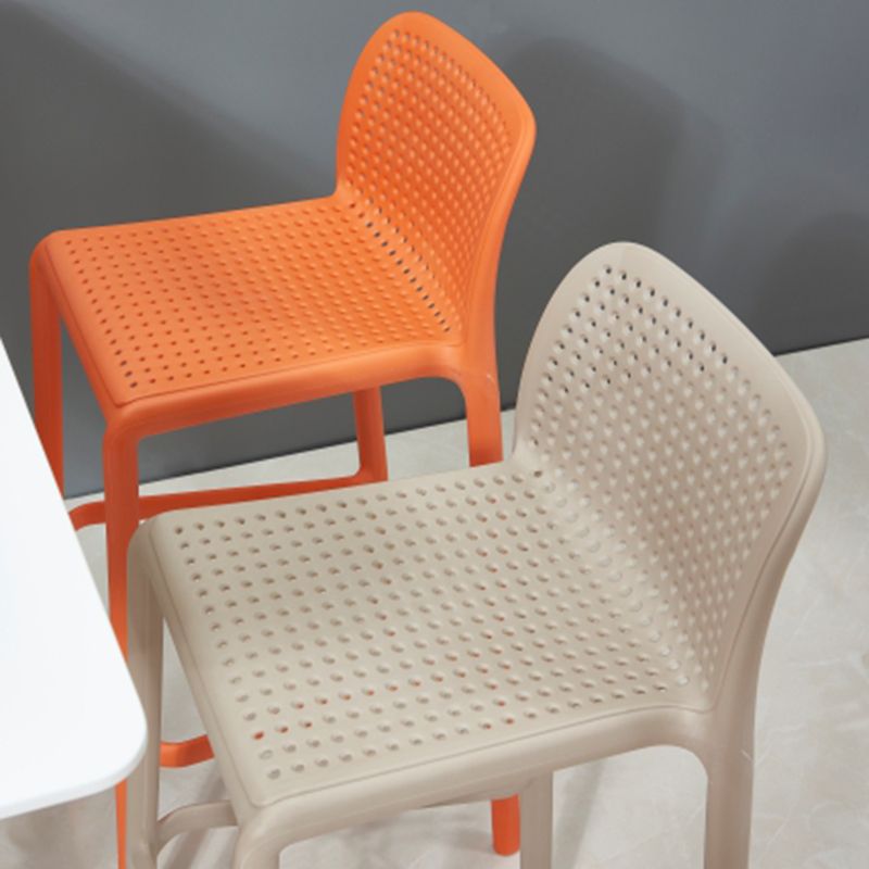 Taburete de bar de estilo escandinavo, patas de PP, asiento rectangular, taburete de bar con respaldo bajo para cocina