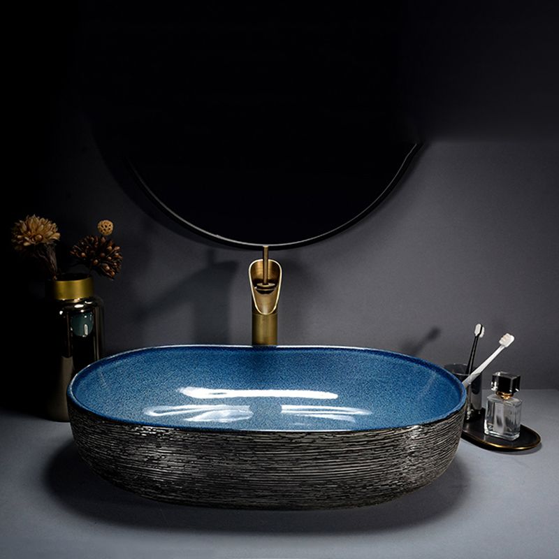 Modern Bathroom Sink Vitreous China Hand Painted Oval Vessel Lavatory Sink