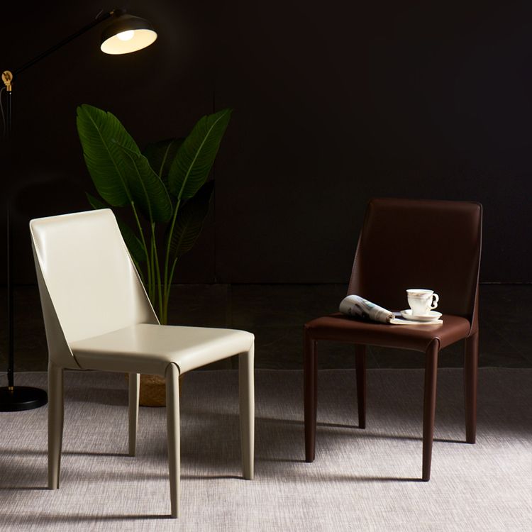 Chaise de maison en cuir de style design, finition mate, chaise d'appoint Parsons pour salle à manger