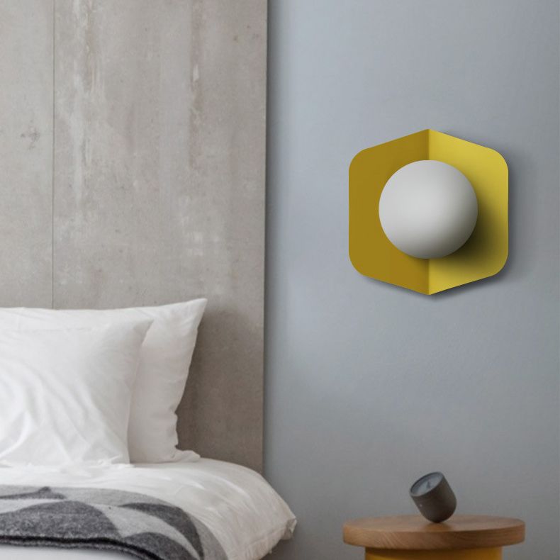 Éclairage mural en forme de boule nordique Éclairage mural en verre nordique pour chambre à coucher
