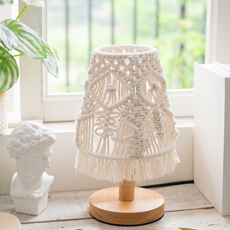 Lampada da comodino conica Modernismo in tessuto 1 lampadina Lampada da lettura bianca con decorazioni a frange