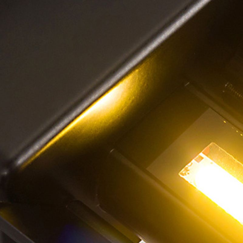 Geometric Shade Wall Lighting Modern Simple Metal Style 1 Light Wall Light