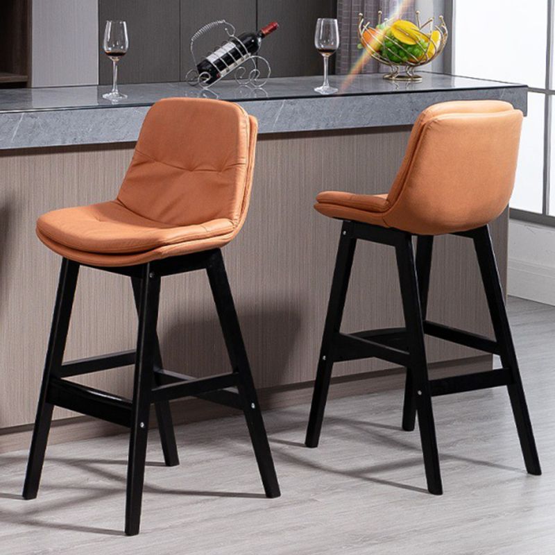 Scandinavian Upholstered Footrest Low Back Stool 27.95'' Rubberwood Bar Stool