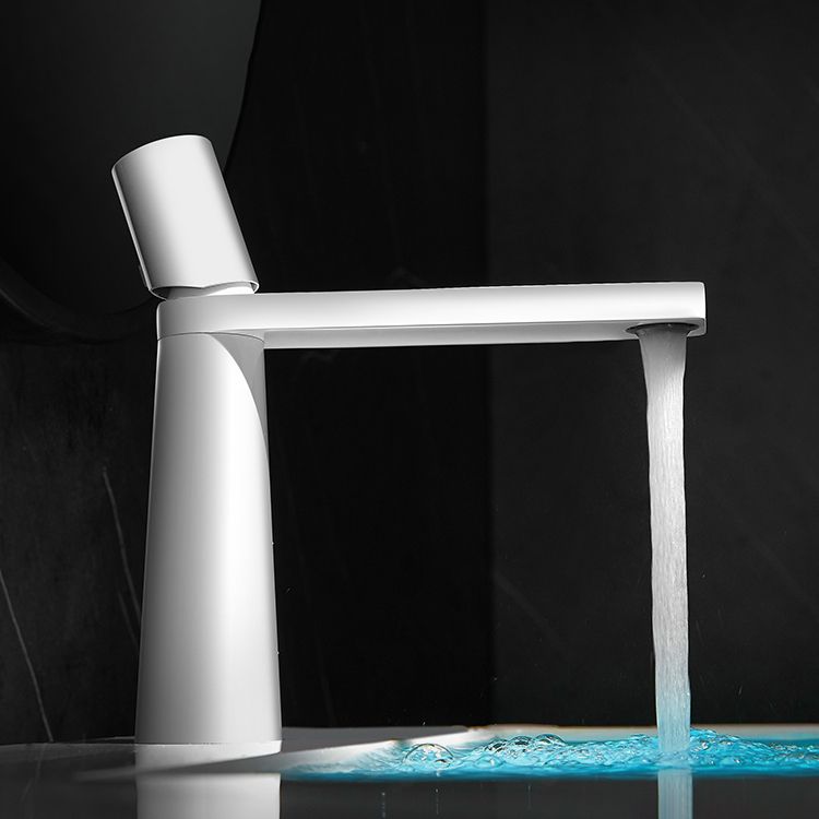 Contemporary Bathroom Sink Faucet Low Arc Single Handle Sink Faucet
