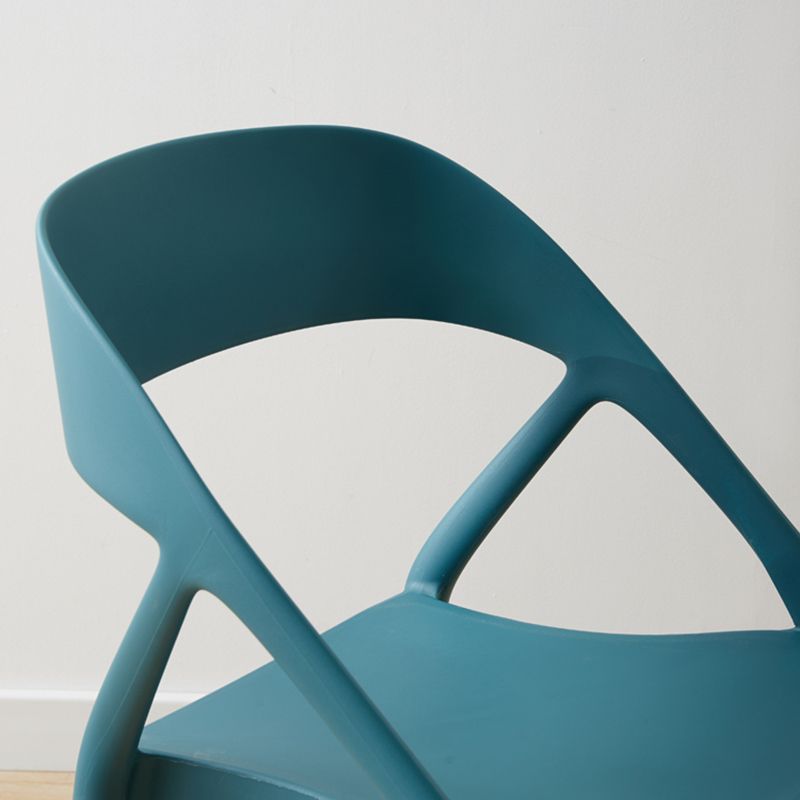 Scandinavian Plastic Stacked Side Chair Open Back Dining Side Chair for Home Use