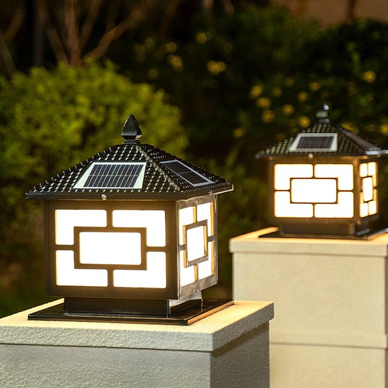Modern LED Pillar Lamp Metallic LED Solar Lighting Fixture for Garden