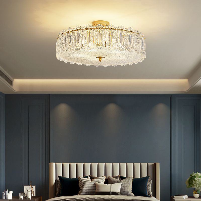 Lampe de plafond de forme ronde Mount à chasse d'eau en fer moderne avec abat-jour en verre pour chambre à coucher