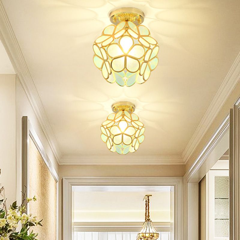 Petal Shape Polyhedron Ceiling Light Antique Colonial Style Flush-mount Lamp in Gold