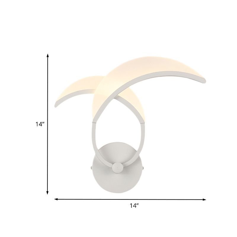 White Double Curved Linear Wall Lighting Minimalist LED Metallic Wall Mount Sconce in Warm/White Light with Meniscus Acrylic Shade