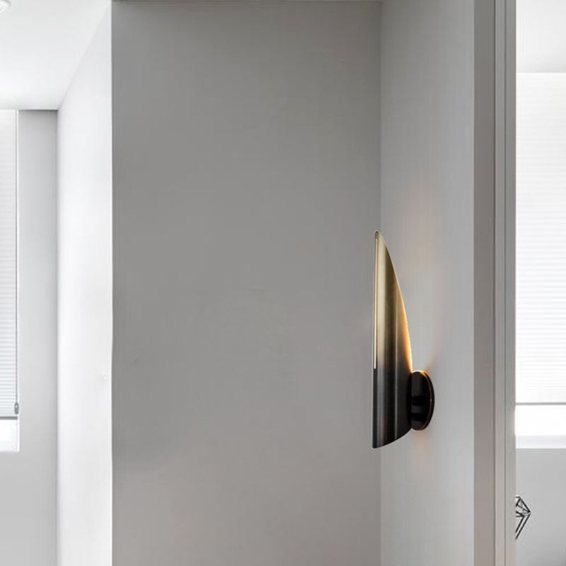 Gold Modern Wall Sconce Geometric Shape Wall Light with Metal Shade for Living Room