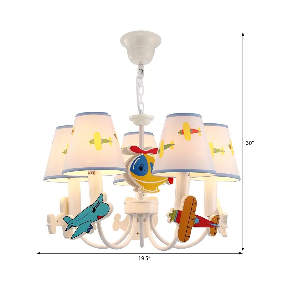Enfants Suspension blanche Lumière avec avion ombre conique 5 lumières Chandelier en métal pour chambre à coucher