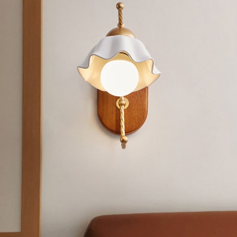 Ceramics Shade Wall Lamp Modern Style White Shape Wall Mounted Lighting for Bedroom