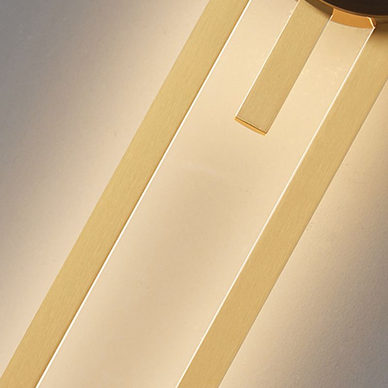 Metal Linear Shape Wall Light Modern Style Multi Lights Wall Mount Light Fixture