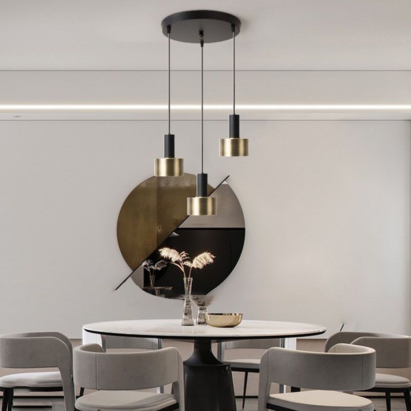 Lampe suspendue noire à 3 légers dans un pendentif en métal de style luxe moderne Lumière en métal pour salle à manger